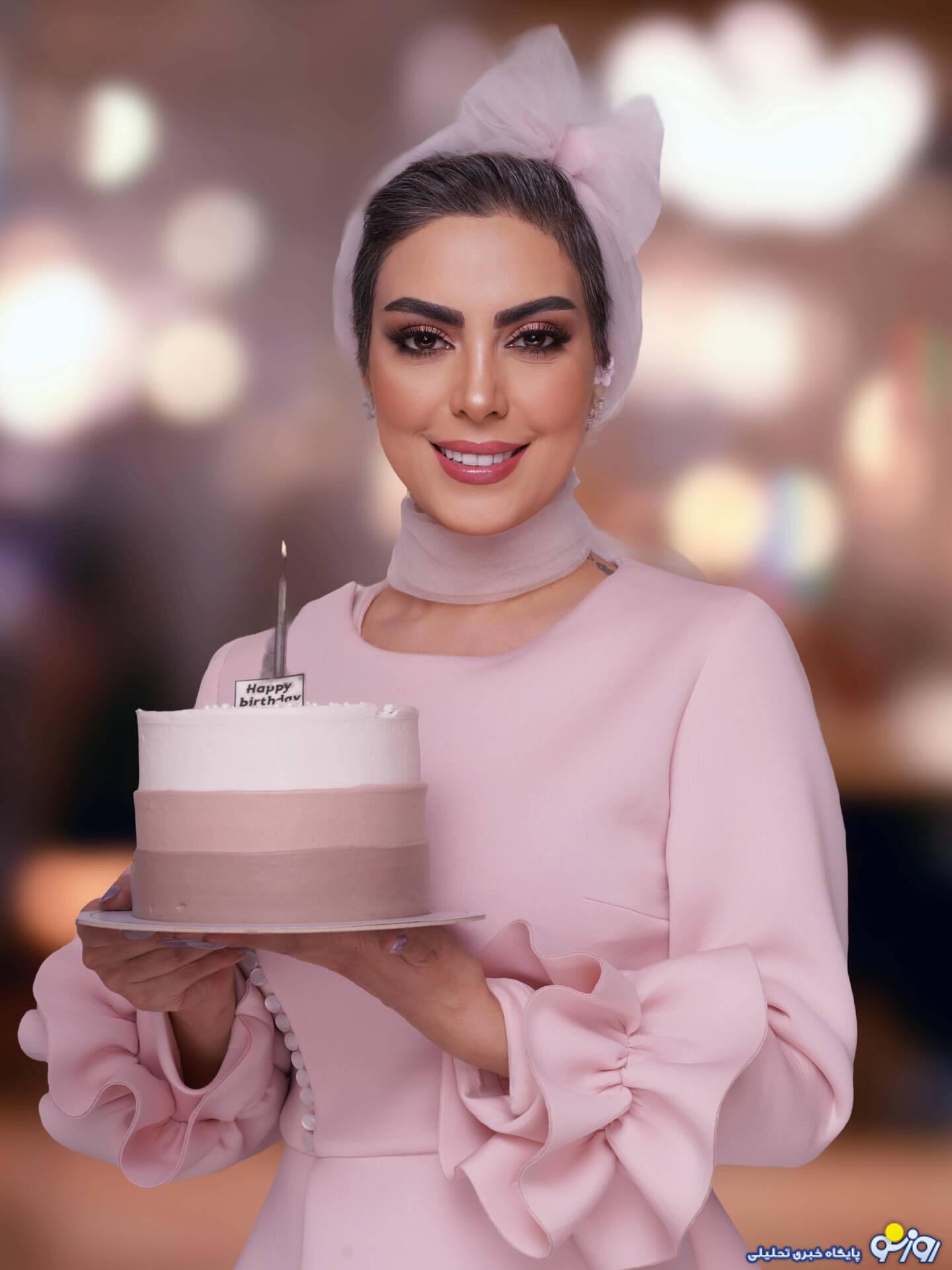 تولد خانم بازیگر با تم باربی!