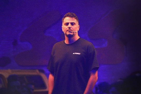 معرفی برنامه گنگ علی ضیا | رپ فارسی در نمایش خانگی در آستانه توقیف معرفی برنامه گنگ علی ضیا