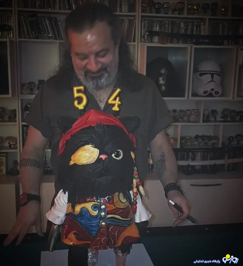 عکس جشن تولد محراب قاسم خانی در کنار موجودی ناشناس!