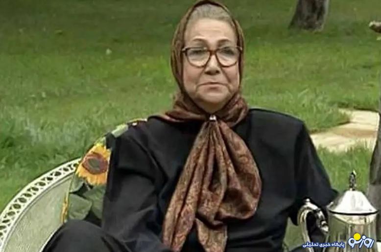 جمیله شیخی ۳۰ سالگی در پشت صحنه تاتر